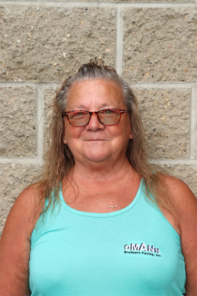 Dee Lindenfelser